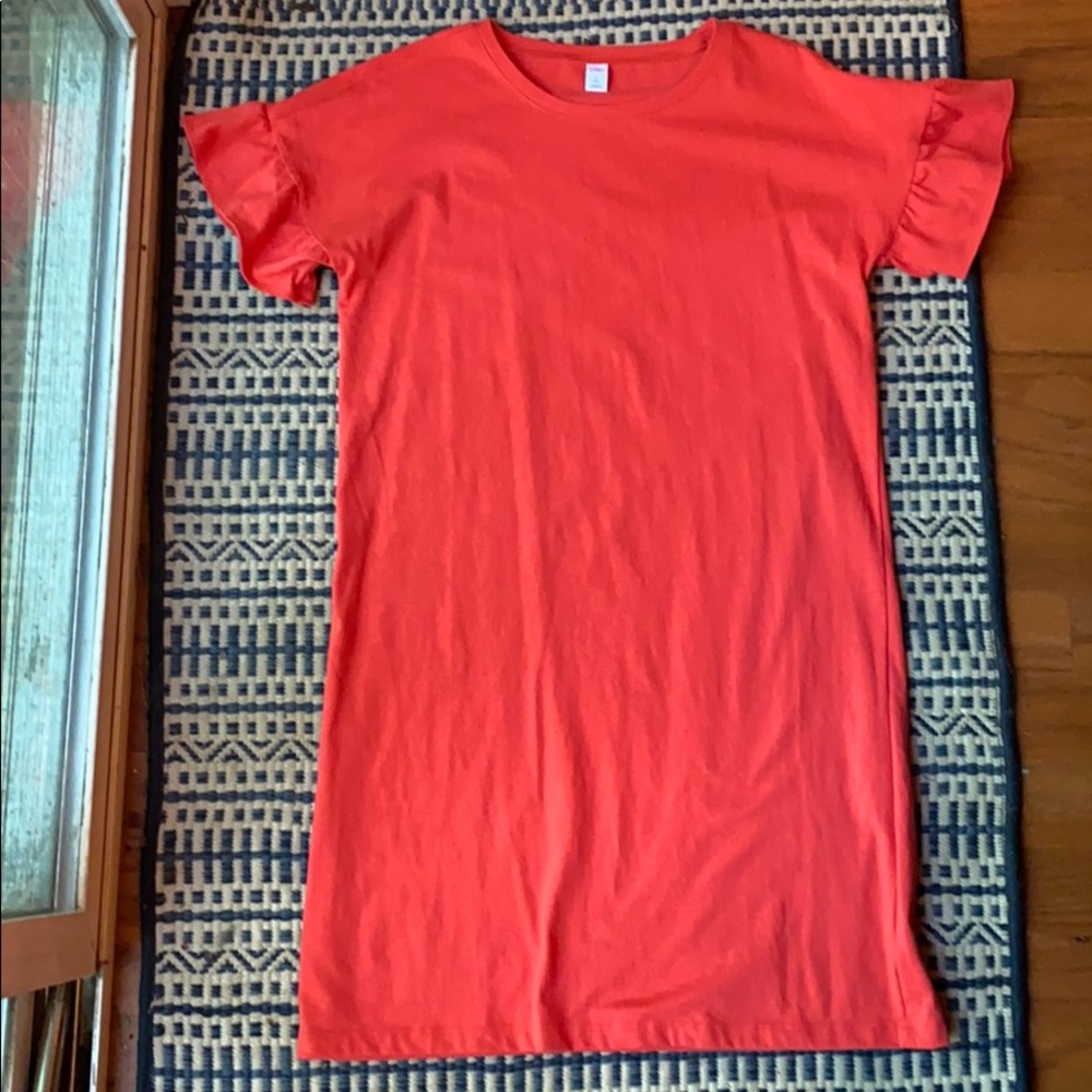 Coral old navy dress with flutter sleeves!